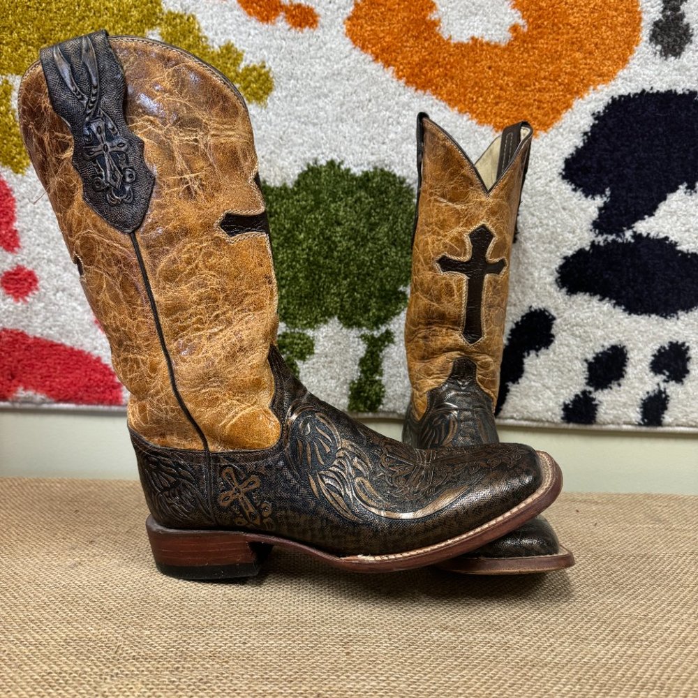 Ferrini Ladies Gold Genuine Leather Embossed Cross Boots